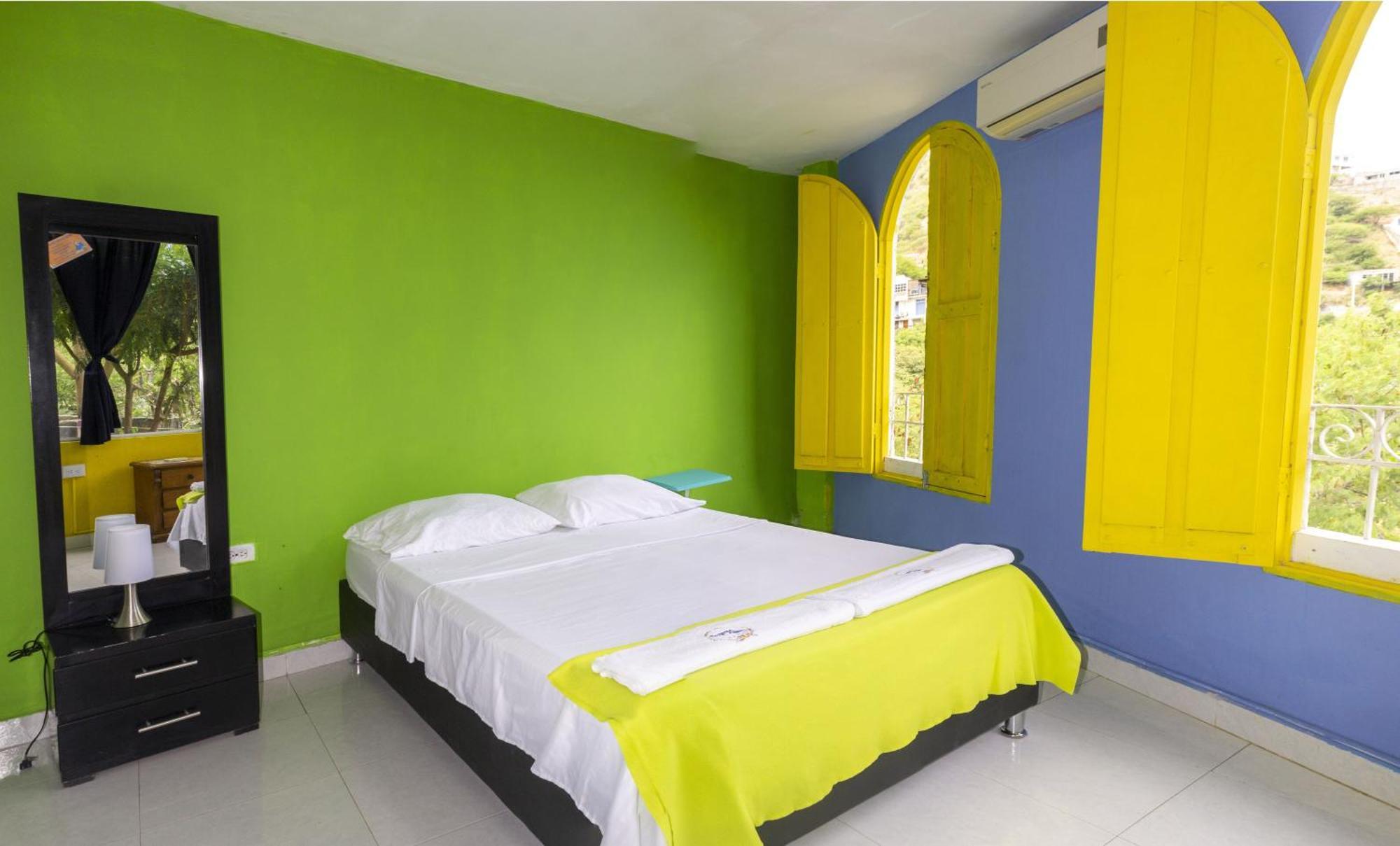 Tayrona Colors Hostel Taganga Buitenkant foto