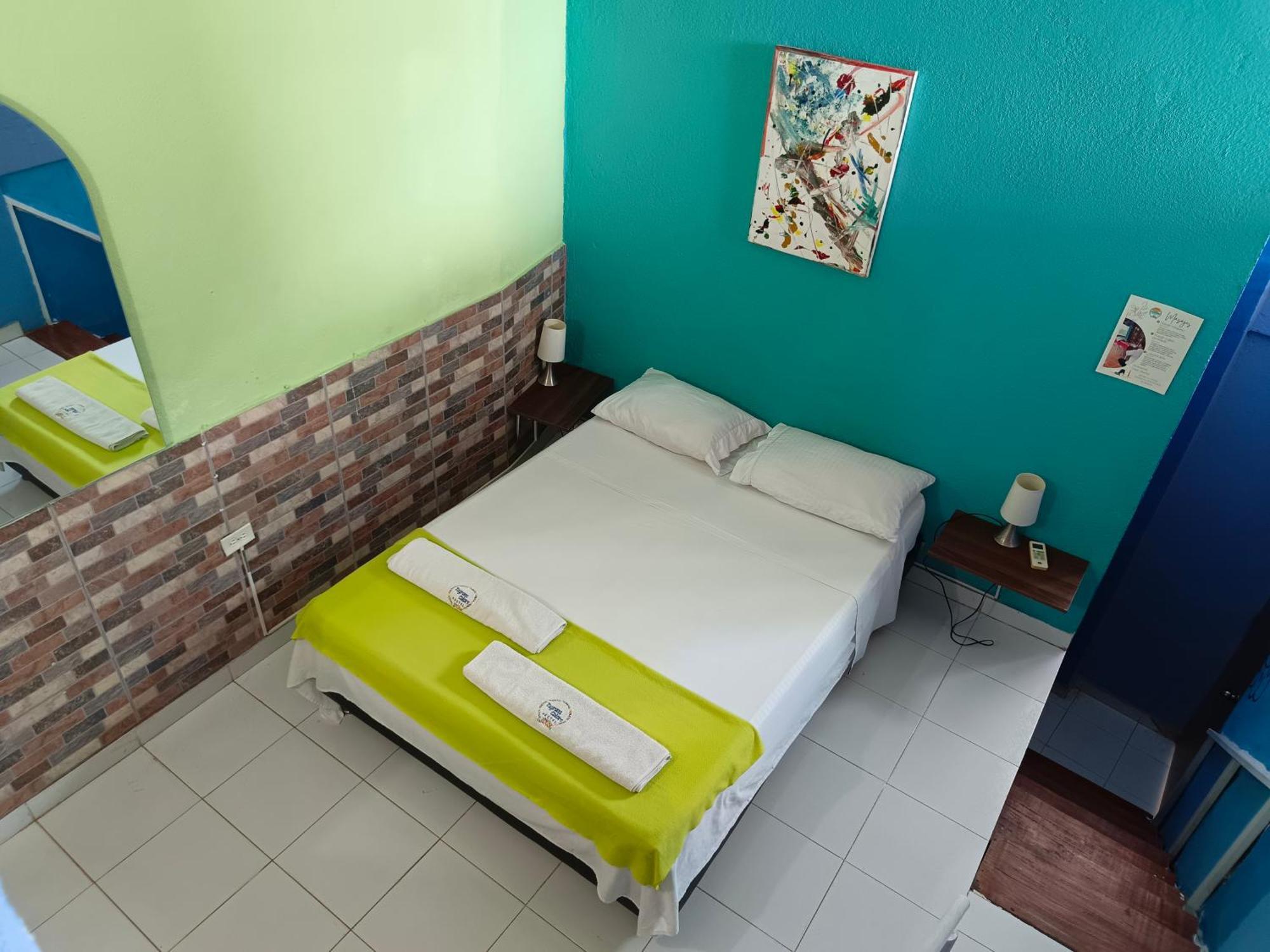Tayrona Colors Hostel Taganga Buitenkant foto